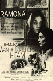 Wanita Bertudung Hitam