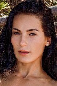 Lexi Dona